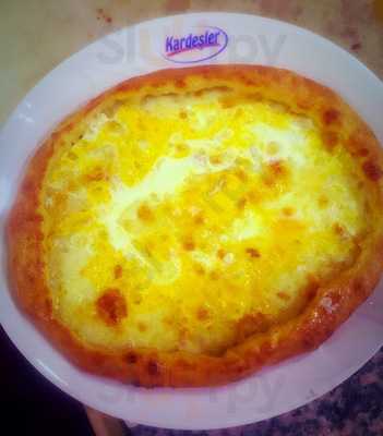 Kardeşler Köfte Ve Yemek Salonu