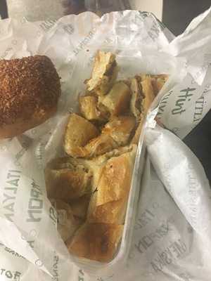 Valens Cafe & Bistro