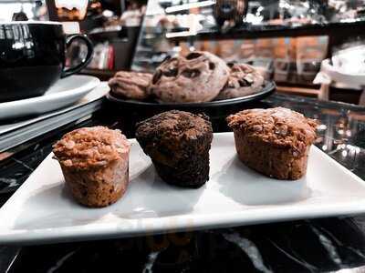 Noir Pit Coffe Co. Moda