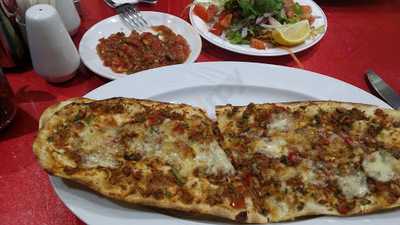 Gözde Karadeniz Pide