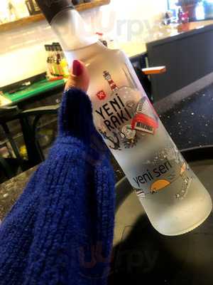 Şehla Zamanın Meyhanesi