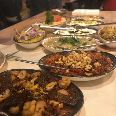 Şehla Zamanın Meyhanesi