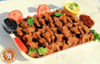 Çiğ Köfteci Aşık Abuzer Usta