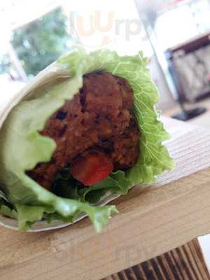 Kahta Cig Koftecisi Bilal Usta