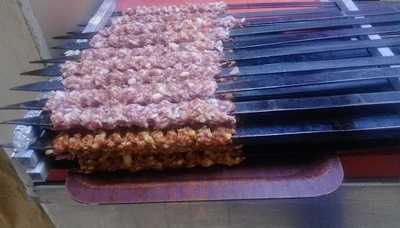 Seckin Aile Sark Sofrasi