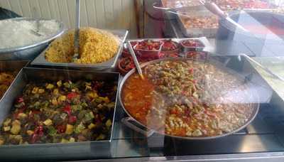 Seckin Aile Sark Sofrasi