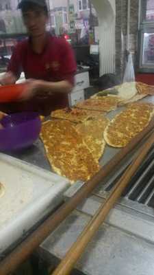 Seckin Aile Sark Sofrasi