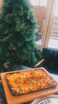 Beard Man Coffee Shop