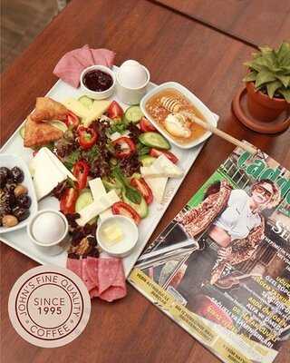 John's Coffee & Bİstro