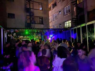 Backstreet Bistro & Pub