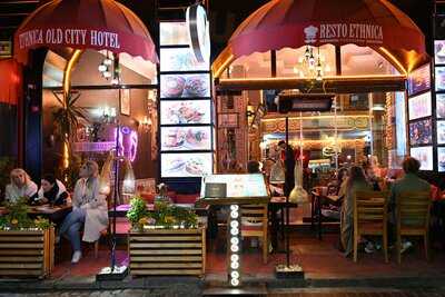 Resto Ethnica