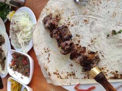 Emrah Usta Erzurum Oltu Cağ Kebap