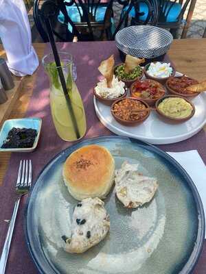 Olive Garden Cafe & Restaurant