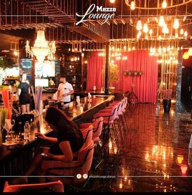 Mezze Lounge