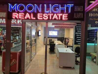 Moonlight Restaurant & Bar