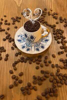 Mb Laflafa Cilveli Kumda Kahve