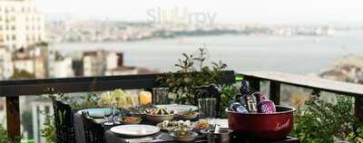 Yekta Cihangir Yeni Nesil Meyhane