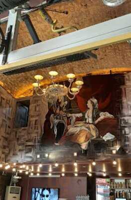 Empire Caffe & Restorant