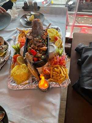 Mom's Garden Cafe & Restaurant