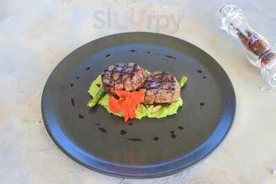 Gölbaşı Restaurant & Bistro