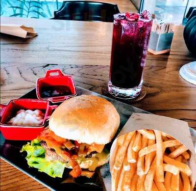 Daphne 's Coffee & Tea