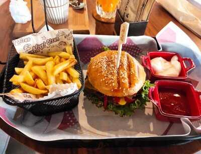 Daphne 's Coffee & Tea