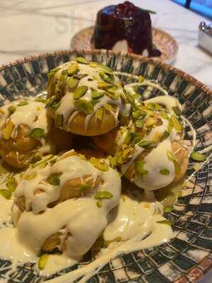 Bosco Cafe & Tiramisu