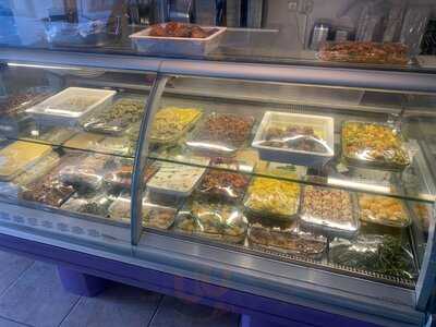 Eflatun Yemek Bakkali