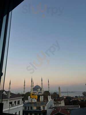 Apollon Rooftop Restaurant