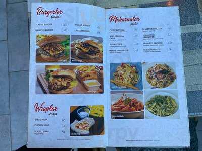 Castle Cafe And Bistro