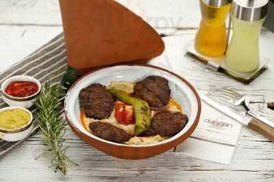 Duqqan Cafe & Restaurant