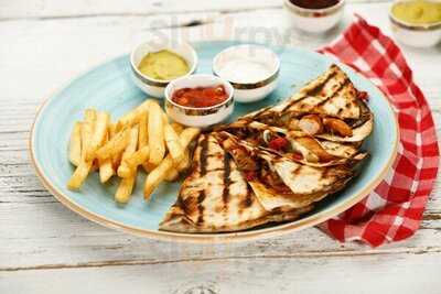 Duqqan Cafe & Restaurant