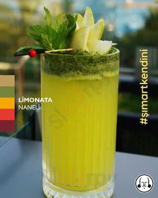 Shakespeare Coffee & Bistro (liman)