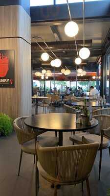 Shakespeare Coffee & Bistro (liman)