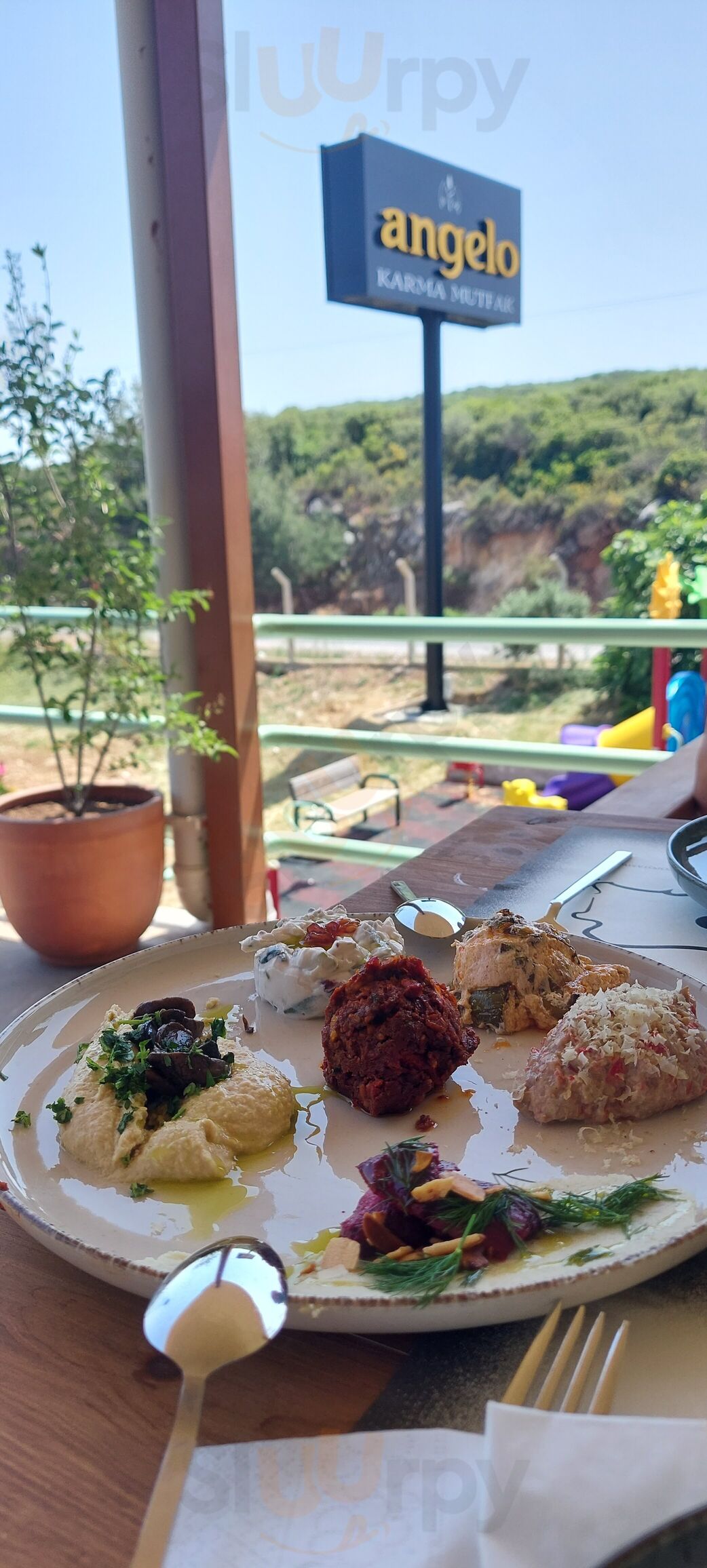 Urla Angelo - Karma Mutfak