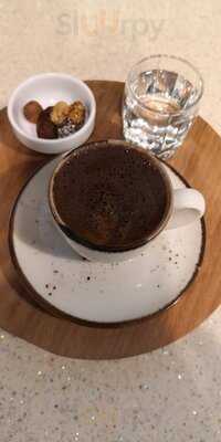 Kadıköy Çakmak Breakfast & Cafe