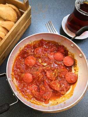 Kadıköy Çakmak Breakfast & Cafe