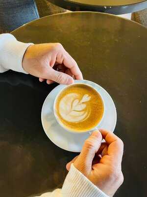 Loba Coffee & Bakery