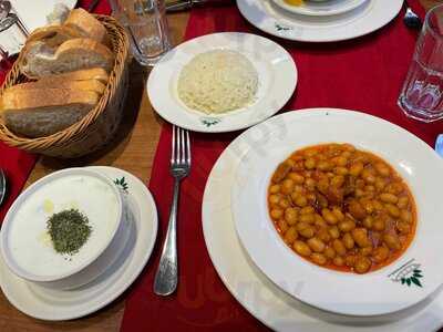 Kuru Fasulyenin Şefi Göktay Köse