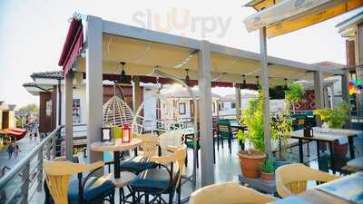 Bademaltı Bistro Side