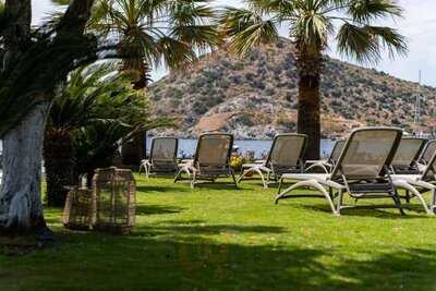 Mükellef Gümüşlük