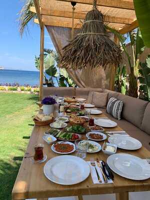 Mükellef Gümüşlük