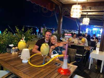 Sushi Tushi Sushi Bar