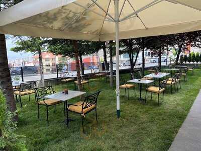 Chefmade Chocolatier & Coffee House