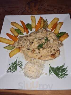 Adams Restaurant Bar