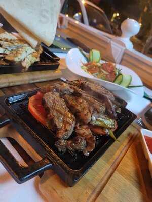 Via Restaurant Cafe & Bar