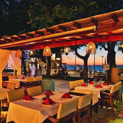 Mad King Restaurant & Pub