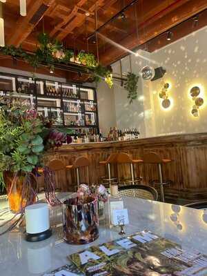 Kitten Delicatessen & Cocktail Bar