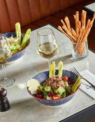 Kitten Delicatessen & Cocktail Bar