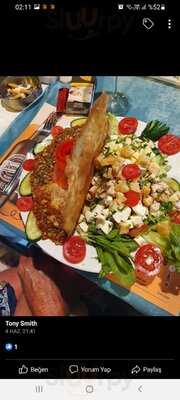 Casper Restaurant & Bar